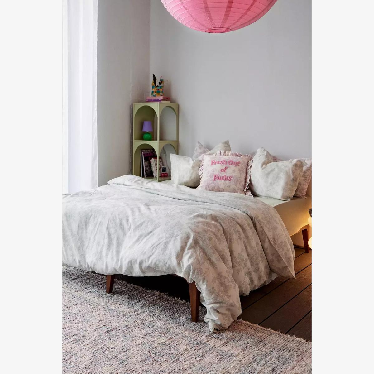 Sage Toile Duvet Set - Light Green Double at Urban Outfitters – image 1