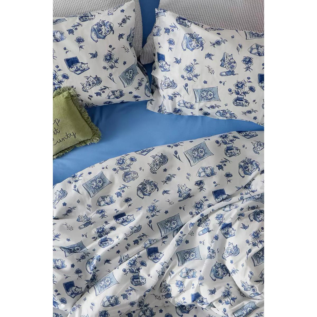 Delft Cat Duvet Set - Blue Double at Urban Outfitters – image 4