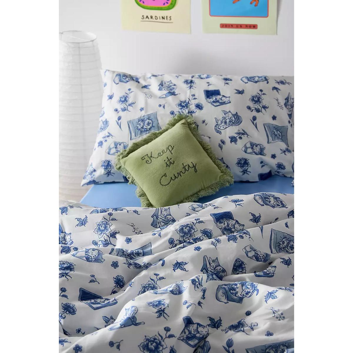 Delft Cat Duvet Set - Blue Double at Urban Outfitters – image 6