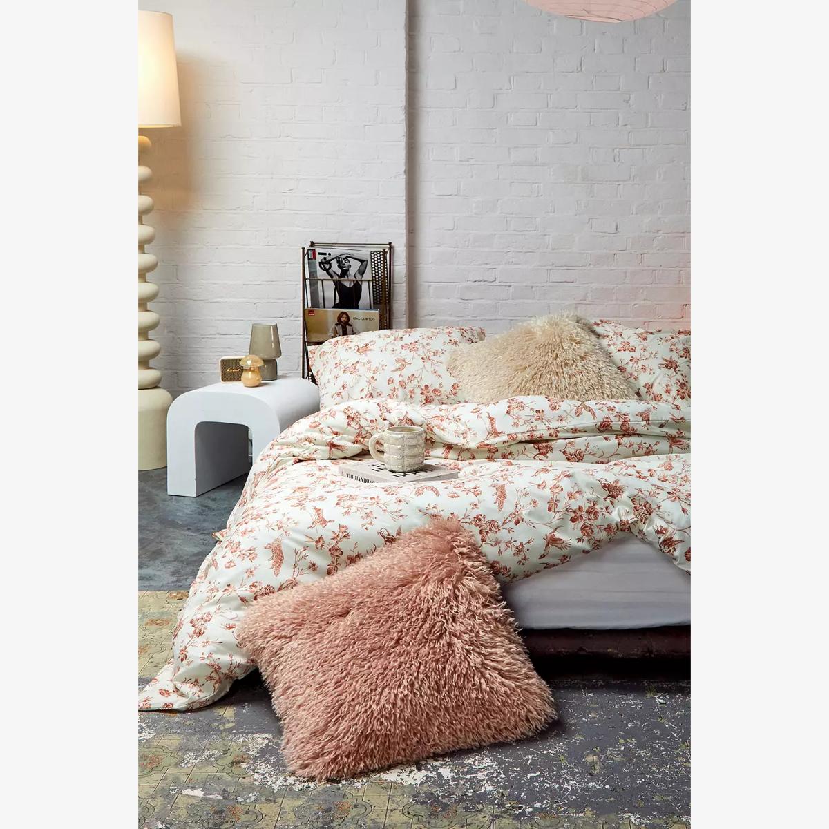 Teracotta Mystic Creatures Duvet Set - Dark Orange King at Urban Outfitters – image 1