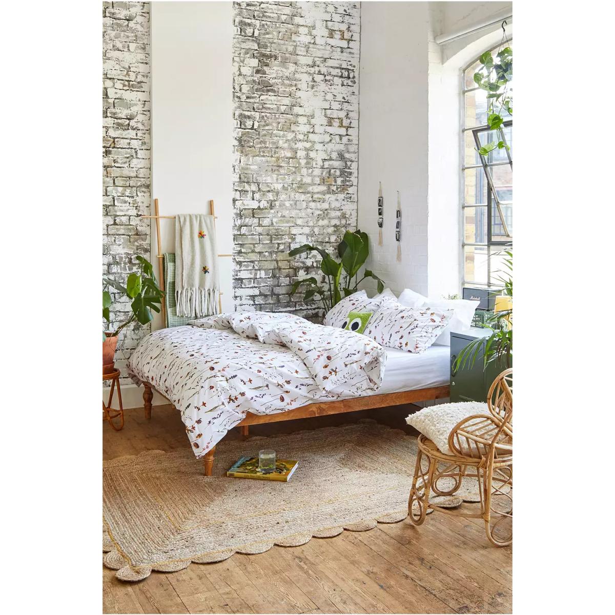Pressed Flower Duvet Set - Assorted SINGLE at Urban Outfitters – image 7