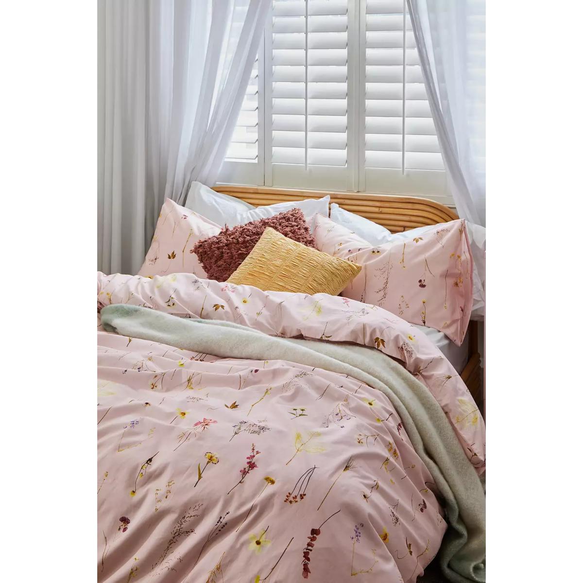 Florence Pink Pressed Flowers Duvet Set - Pink DOUBLE at Urban Outfitters – image 4
