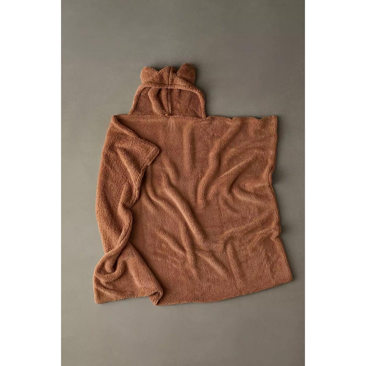 Brown Bear Ear Blanket - Brown ALL at Urban Outfitters – image 3