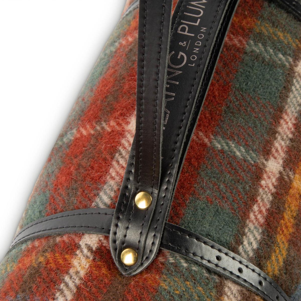 Red Pure New Wool Waterproof Picnic Blanket - The Classic Windsor Heating & Plumbing London – image 3