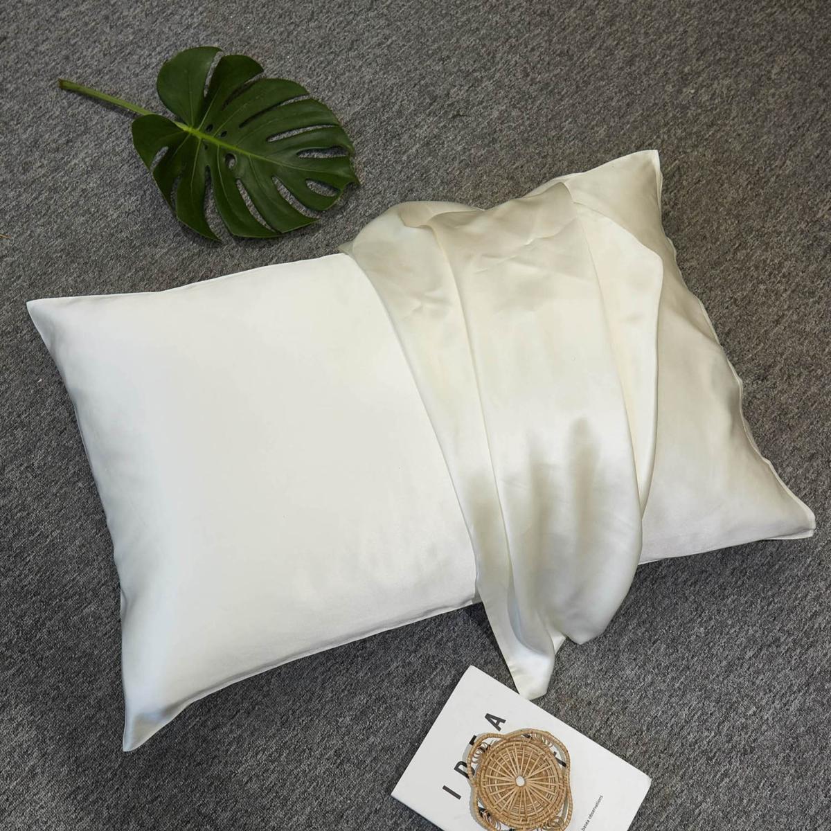 White Pure Mulberry Silk Seamless - Four-Piece Sheet Set - King Size - Ivory Us King Soft Strokes Silk – image 8