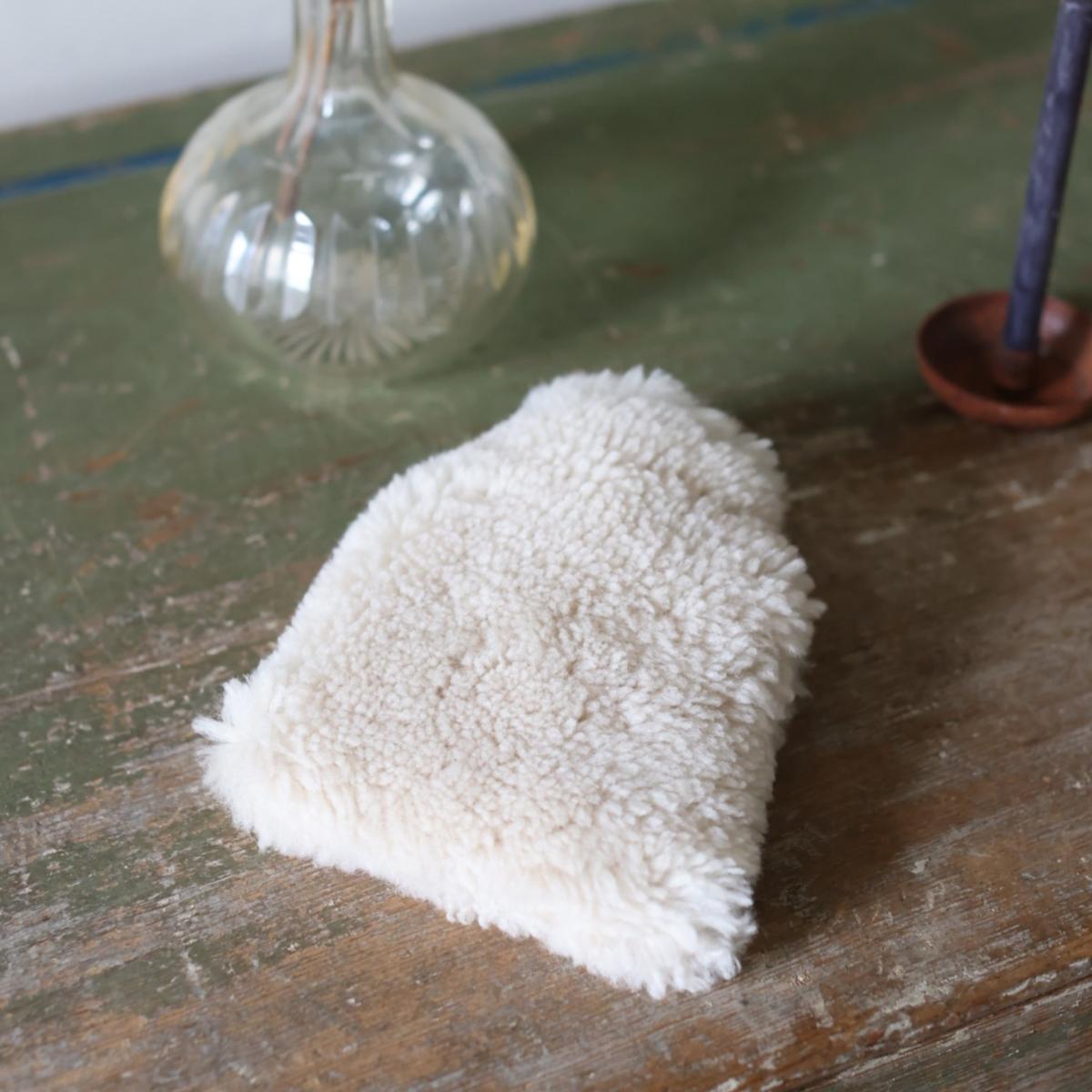 White Hot Water Bottle Cover Ivory Curly 0.2L - Micro Owen Barry – image 2