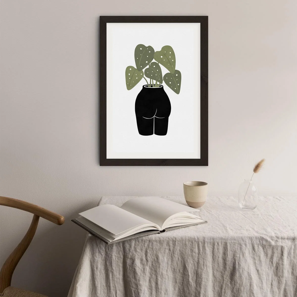 Butt Tanical Vase Art Print Black Frame – image 3