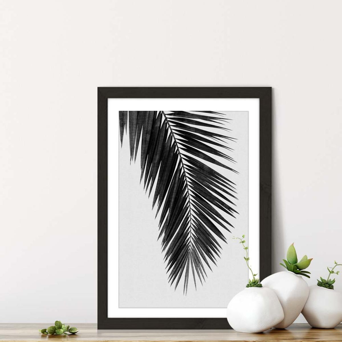 Palm Leaf Black & White I Art Print Black Frame – image 7