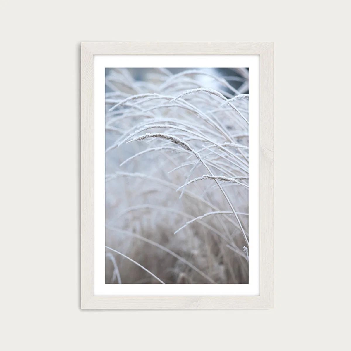 White and Calm Art Print White Frame – image 1