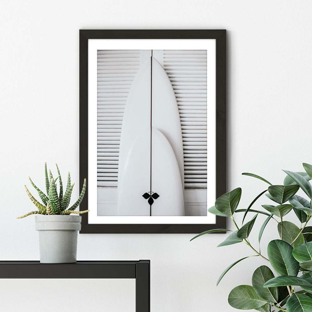 Beach Surfboard Symmetrie Art Print Black Frame – image 5