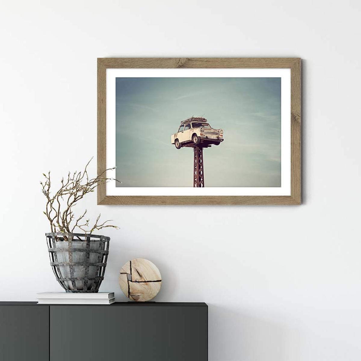 Trabant Art Print Oak Frame – image 2