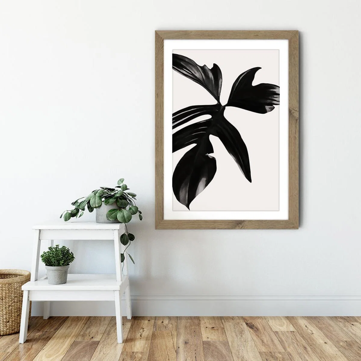 Black Leaf No.5 Art Print Oak Frame – image 5