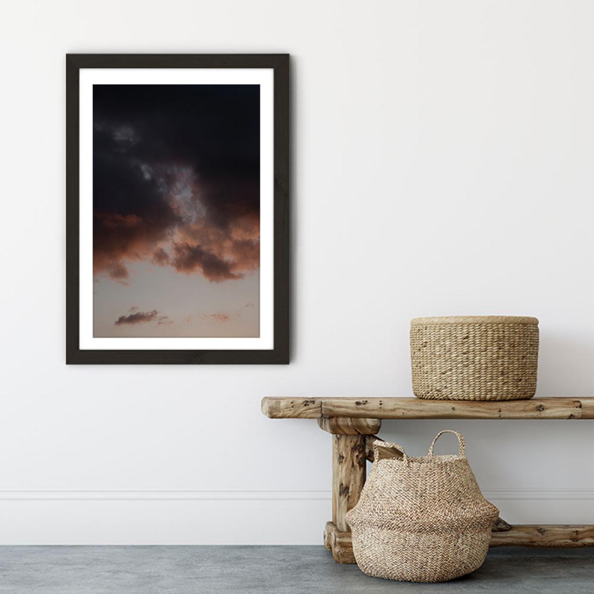 Lila Wolken - Dreamy Evening Sky Art Print Black Frame – image 6