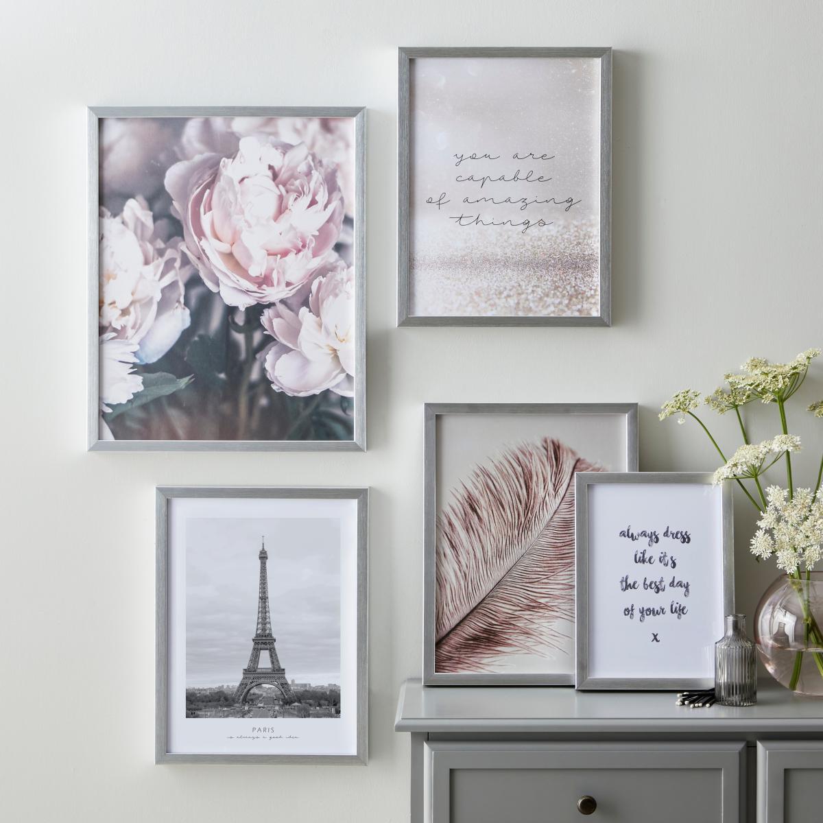 Pack of 5 Soft Glam Posters MultiColoured – image 2