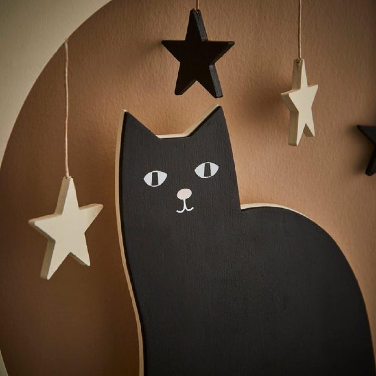 Wooden Cat and Moon Wreath – image 2