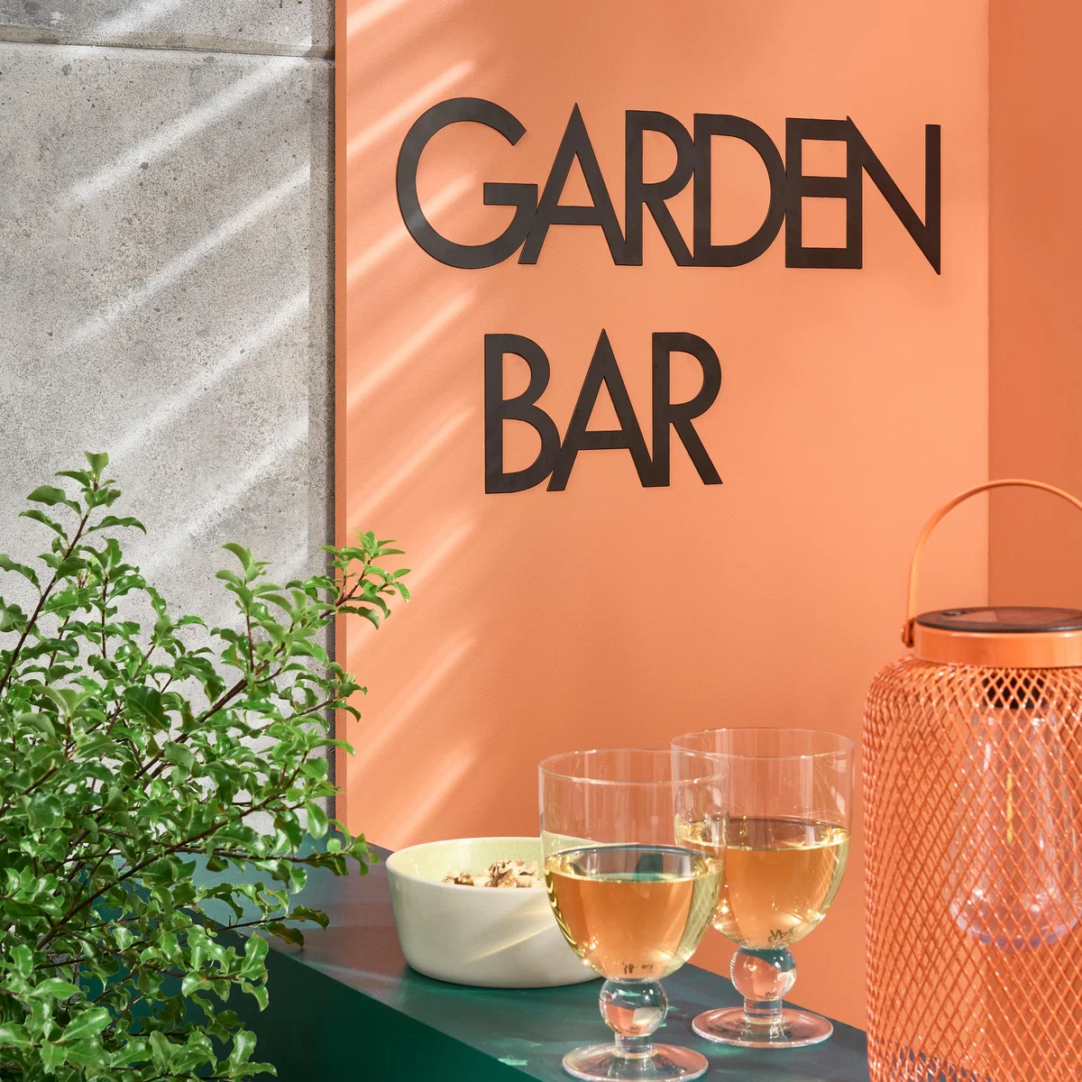 Indoor Outdoor Metal Garden Bar Wall Art Black
