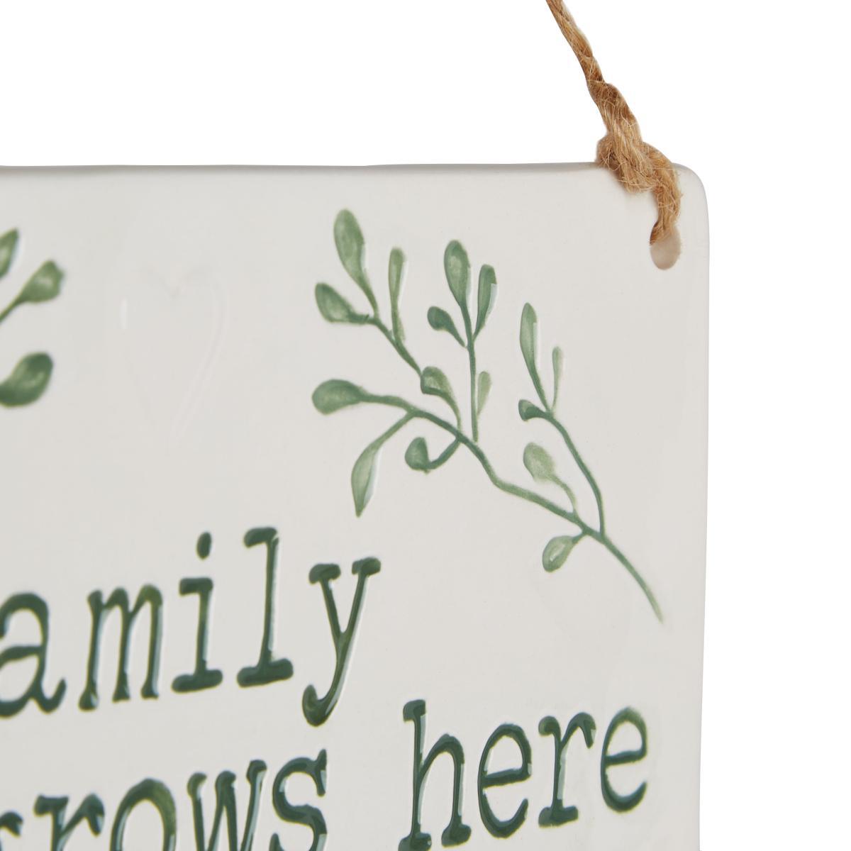 Family Love Grows Here Plaque White – image 4