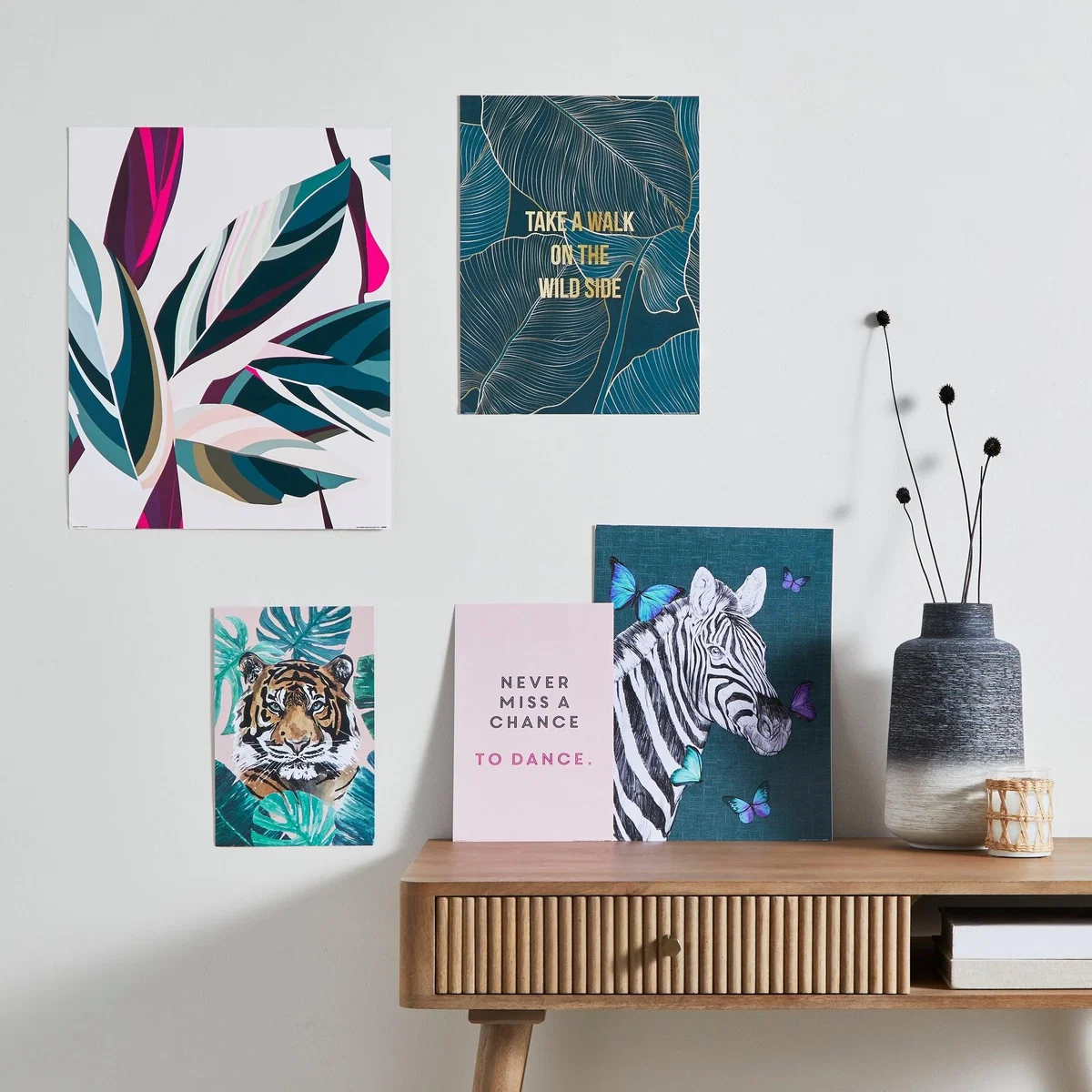 Pack of 5 Luxe Fashion Posters MultiColoured – image 2