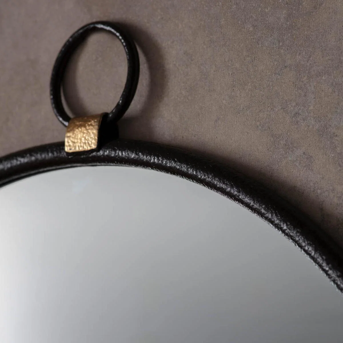 Willow Medium Round Wall Mirror - Black – image 3