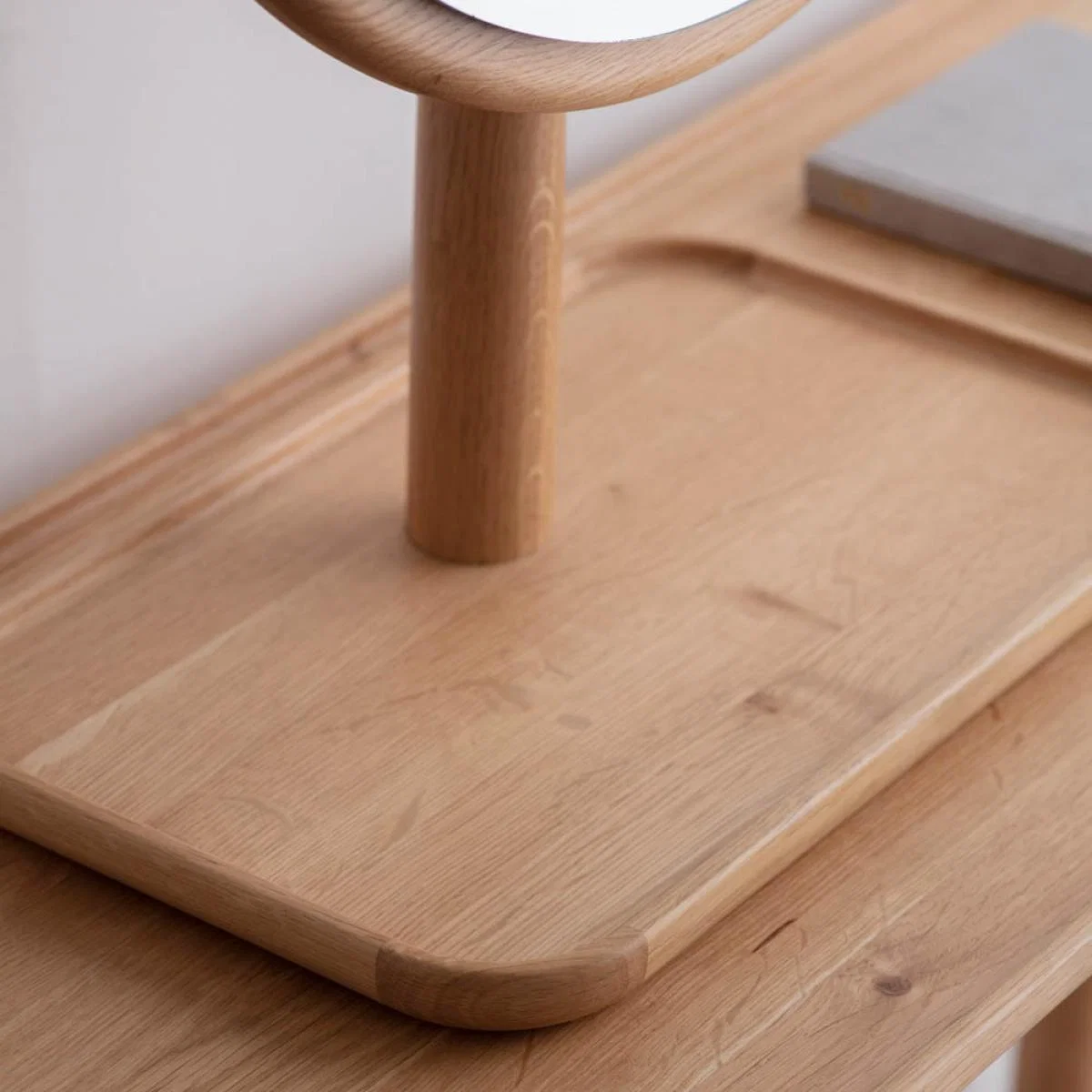Kingsly Medium Round Dressing Table Mirror - Light Wood – image 3