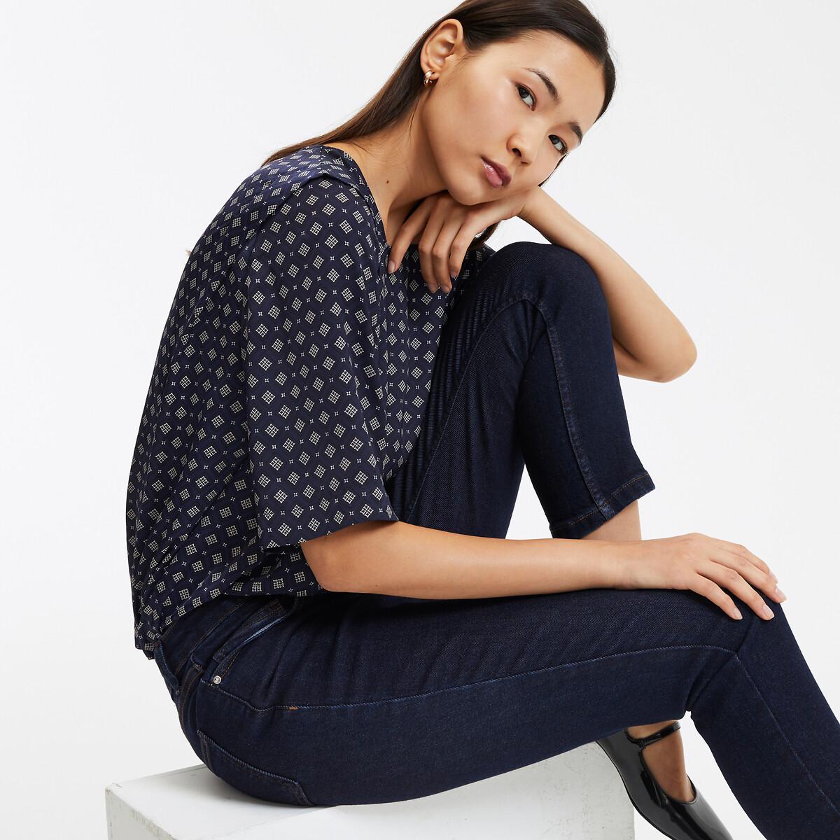 Graphic Print Satin Blouse with Crew Neck – image 2