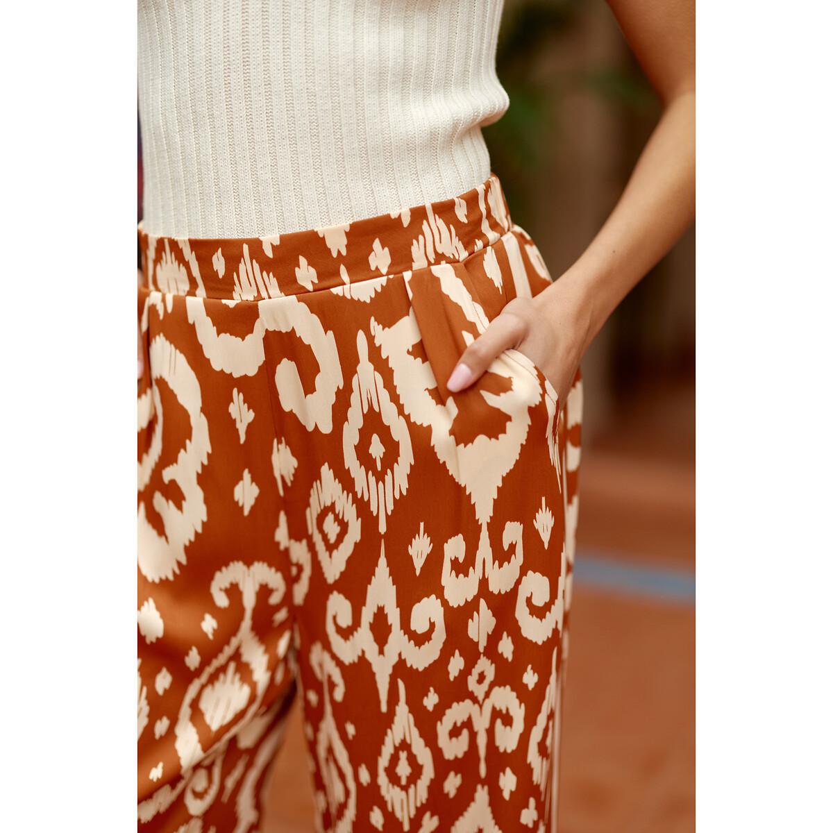 Prim Wide Leg Trousers in Graphic Print – image 2