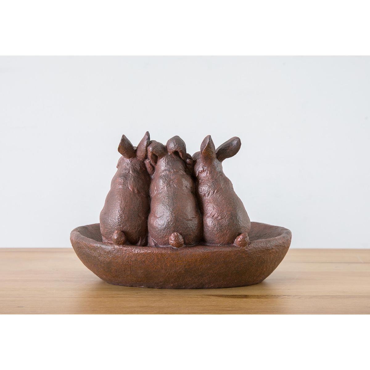 Three Happy Bunnies Birdbath – image 5