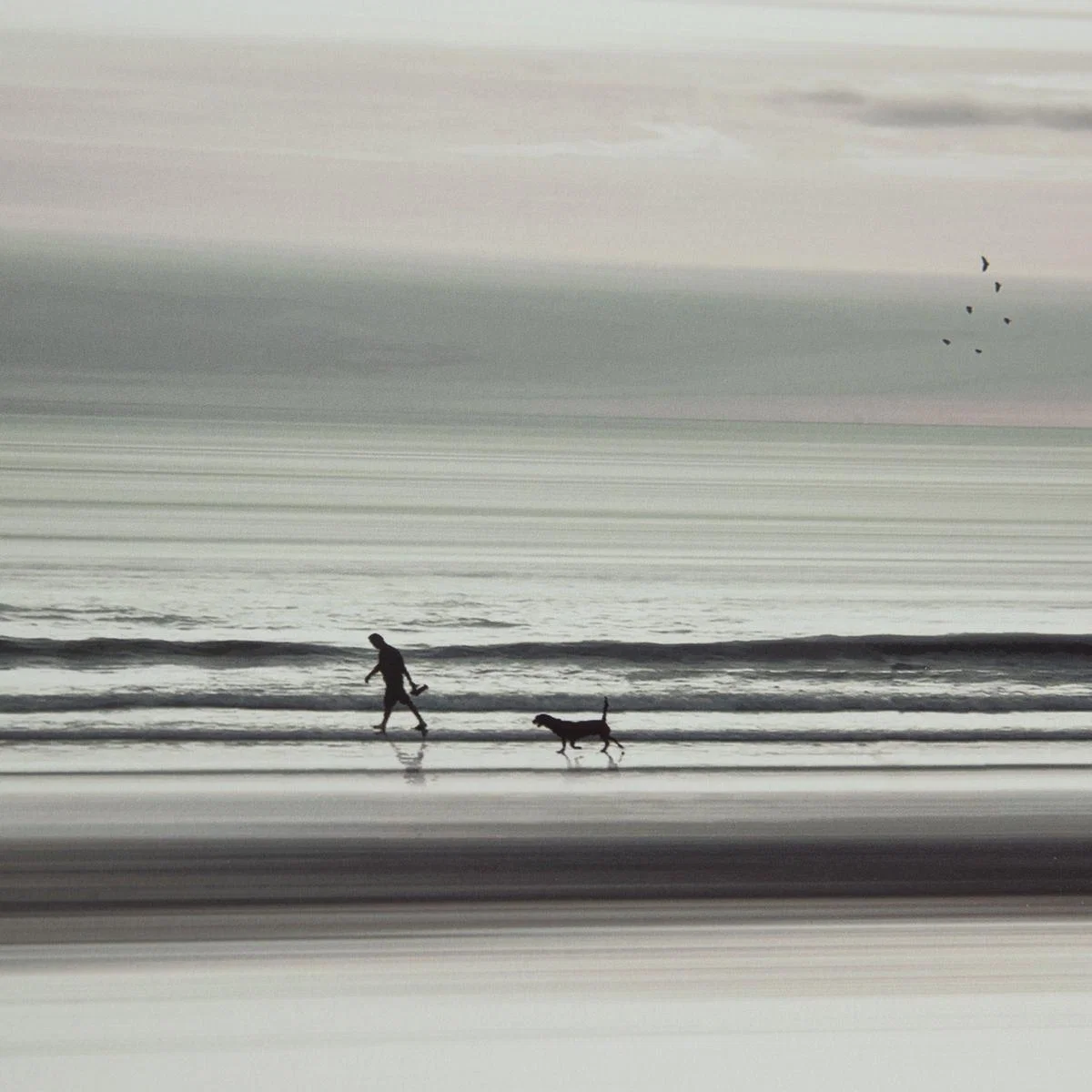 Seaside Walk Framed Wall Art – image 4