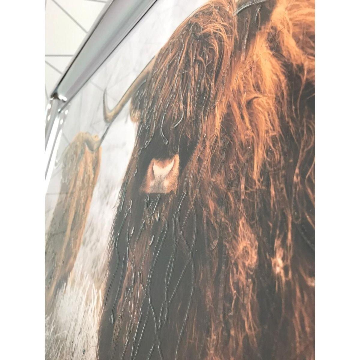 Highland Cow Liquid Art 1 with Chrome Frame 117x67cm – image 2