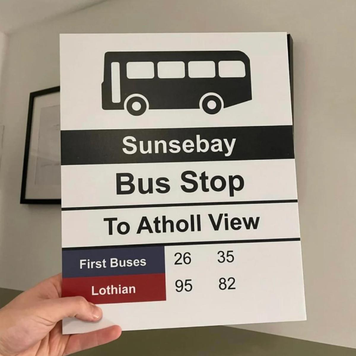 Bus Stop Sign Replica - Customisable - White – image 3