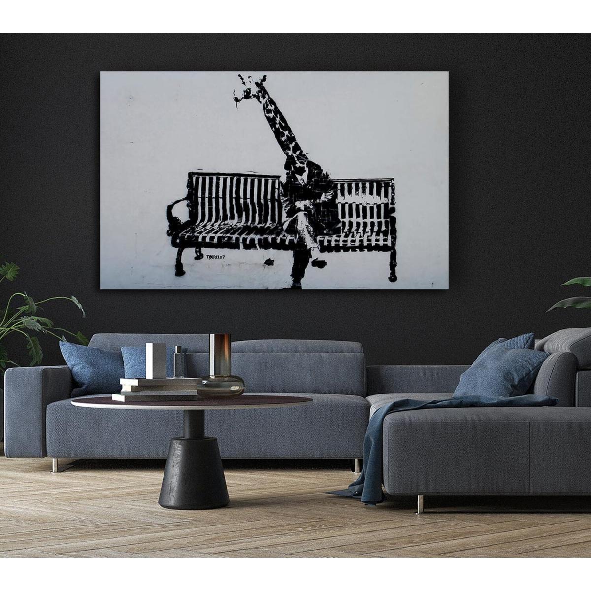 Giraffe Graffiti - 66cm – image 4