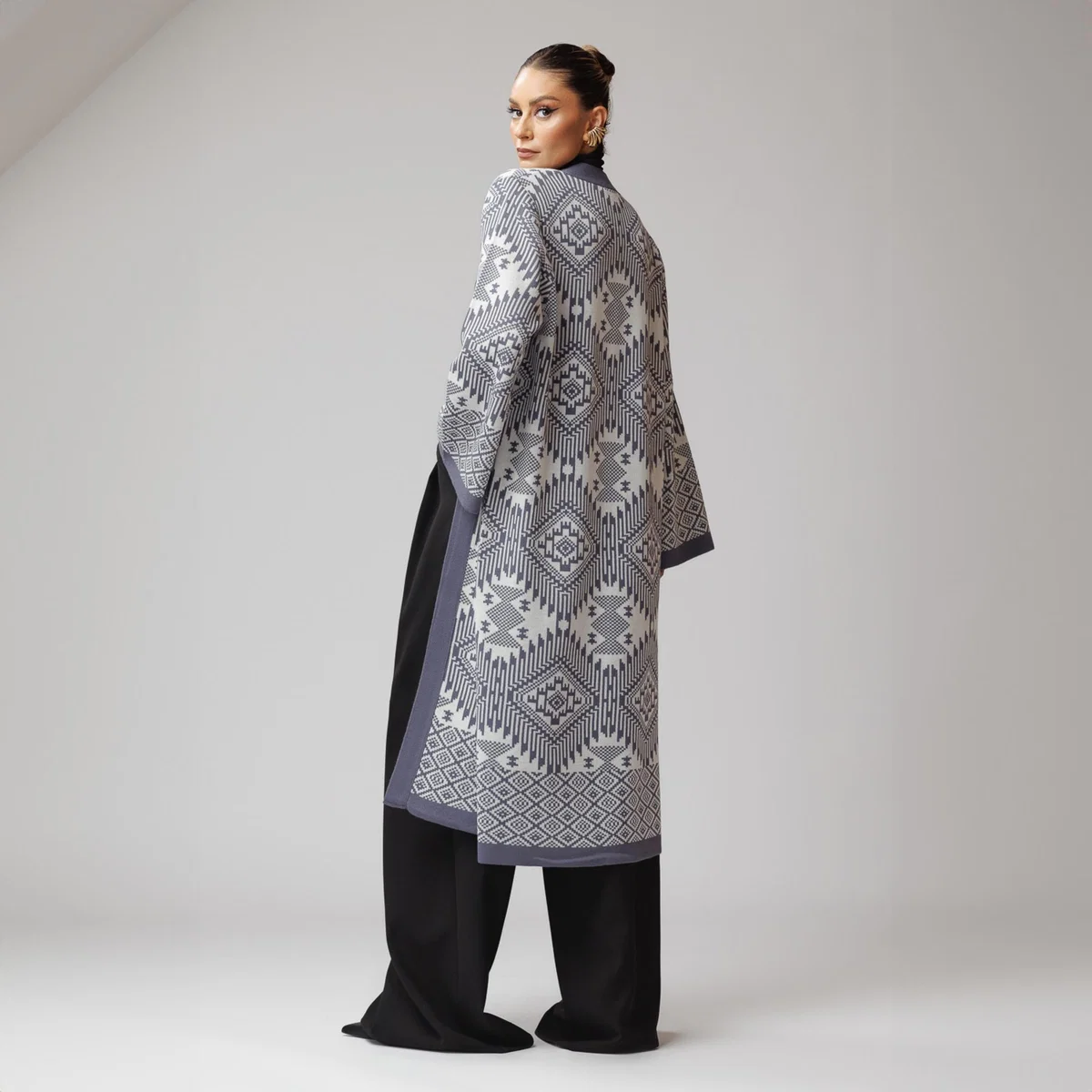 Women's White / Grey Graphic Print Knit Cardigan - White & Gray | Xs/S | Concept a Trois – image 4