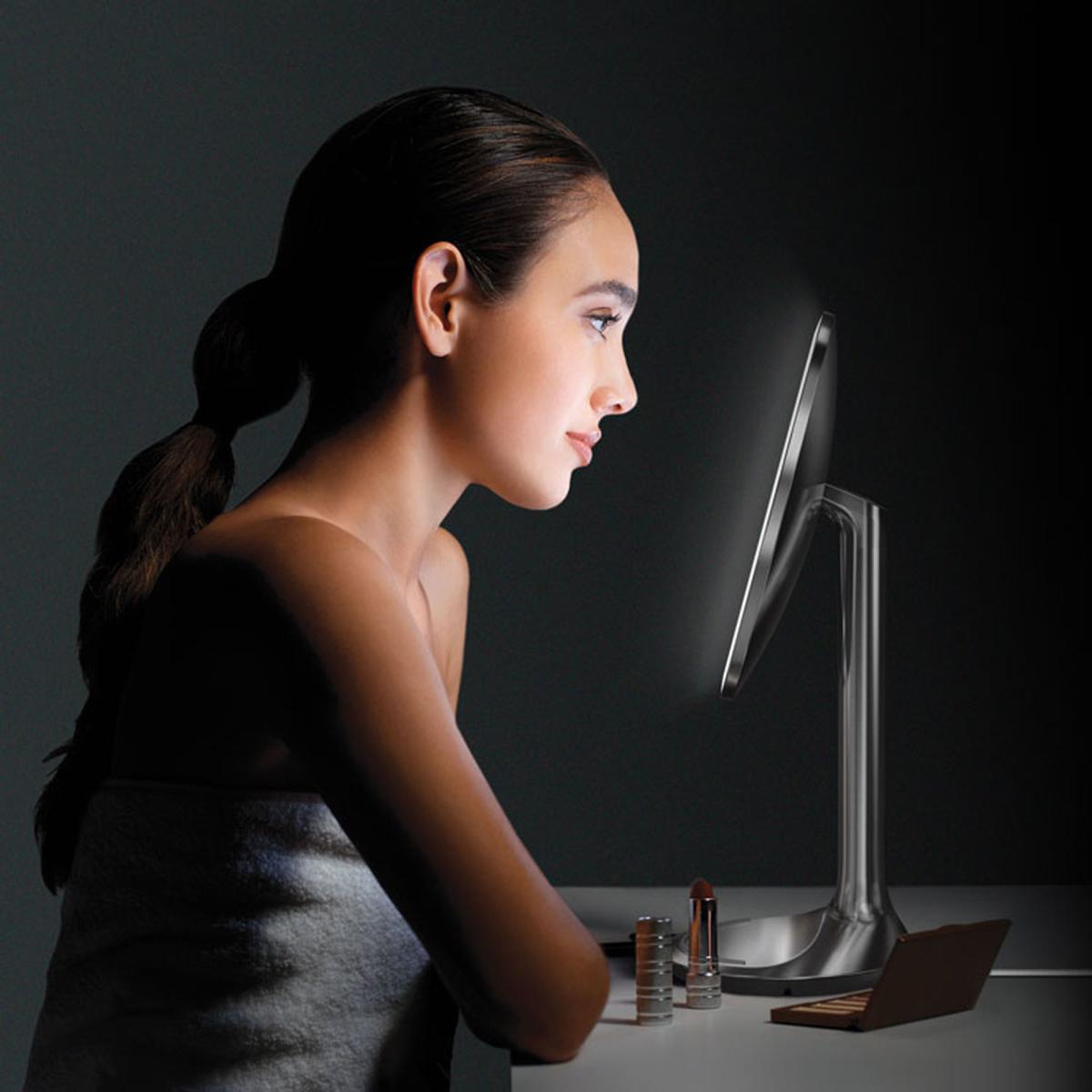 simplehuman Silver Effect Light Up Sensor Mirror Silver Effect – image 3