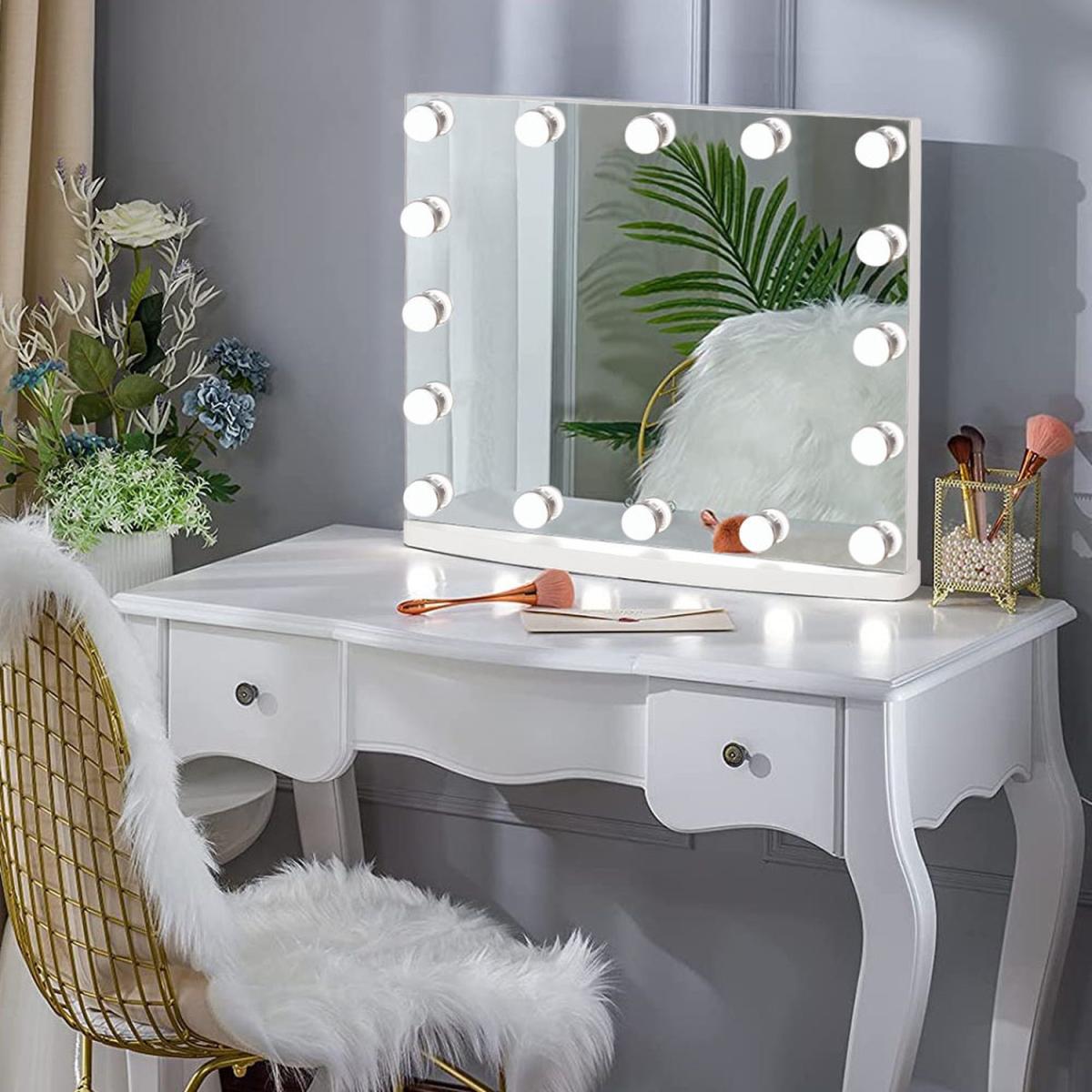 Hollywood LED Crystal-Edged Makeup Mirror - Silver – image 3
