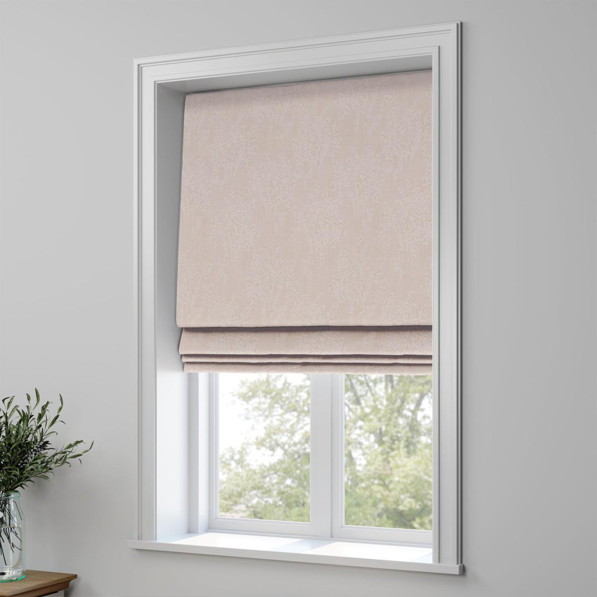 Chantilly Made to Measure Roman Blind Chantilly Blush – image 1