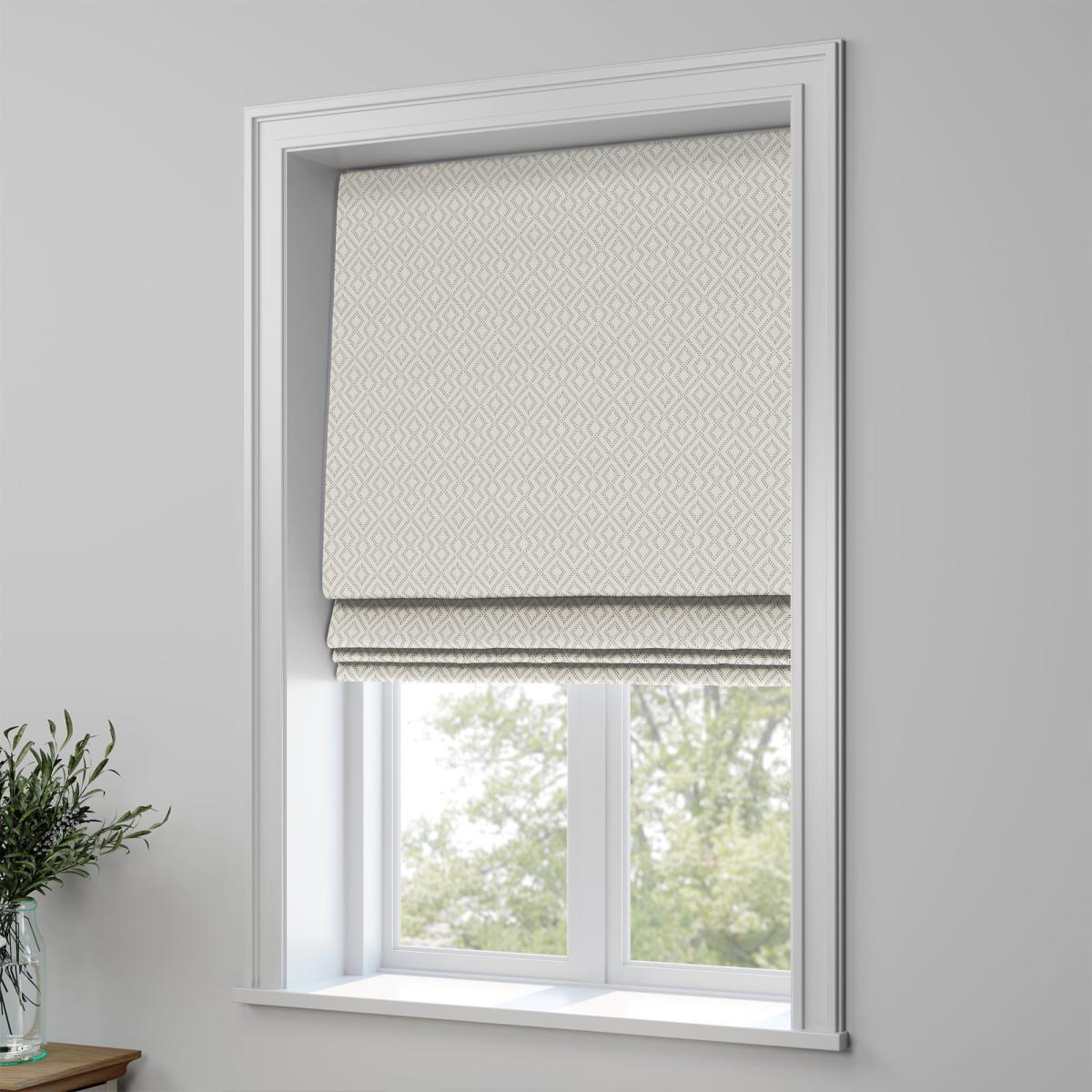 Draco Made to Measure Roman Blind Draco Champagne – image 1