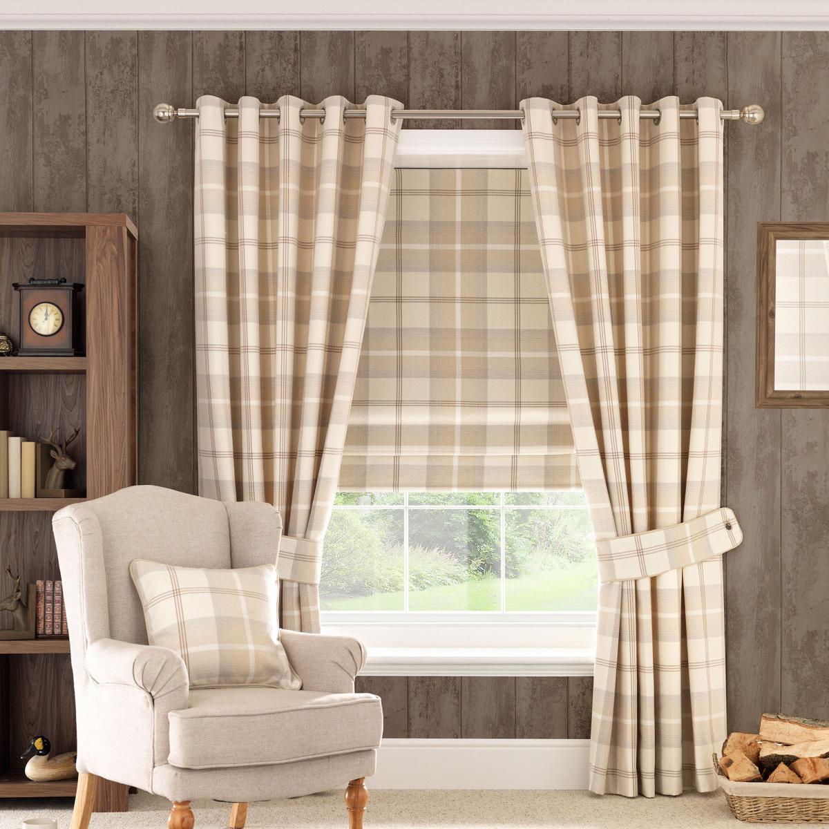 Highland Check Natural Blackout Roman Blind Natural – image 2