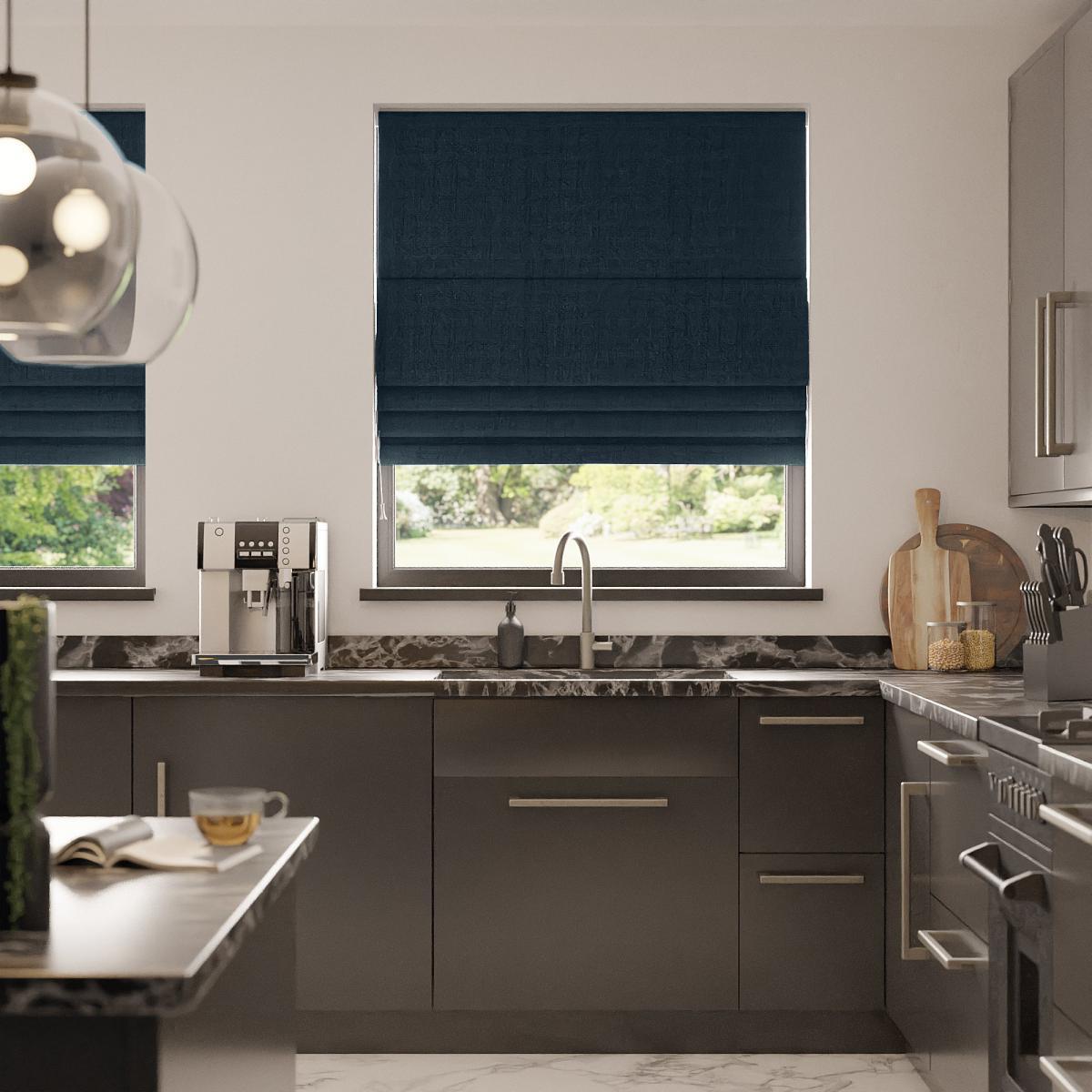 Metropolitan Trimmable Navy Roman Blind Navy – image 4