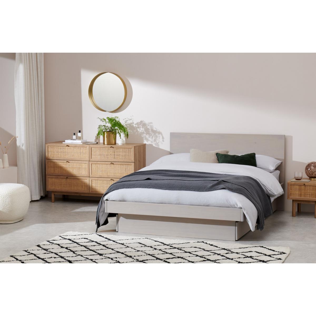 Meiko King Size Bed with Storage Drawers, Grey Wash Pine – image 4
