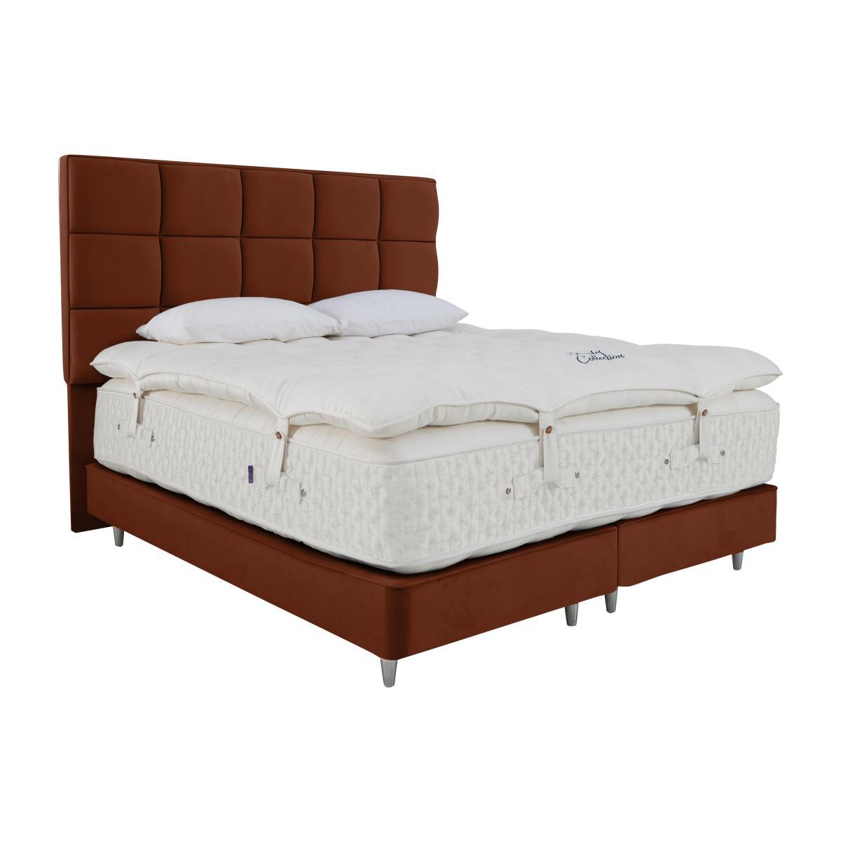 Harrison Spinks - Stately Grantley Divan Set with Mattress Topper - Small Double – image 1