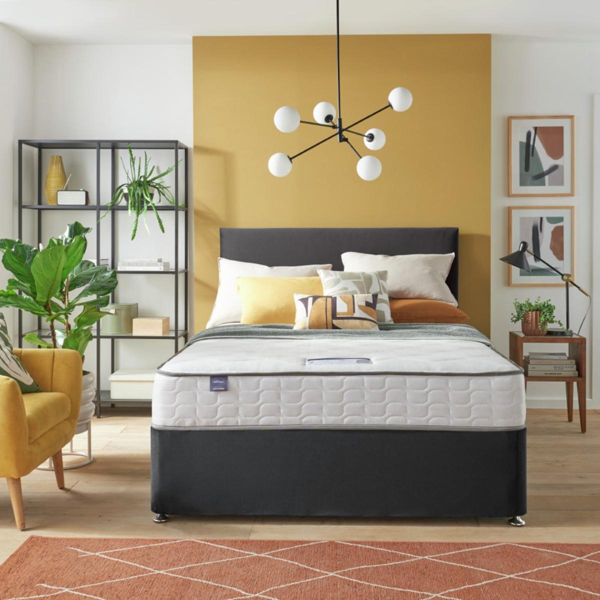 Silentnight Middleton 800 Pocket Comfort Small DBL Mattress – image 3