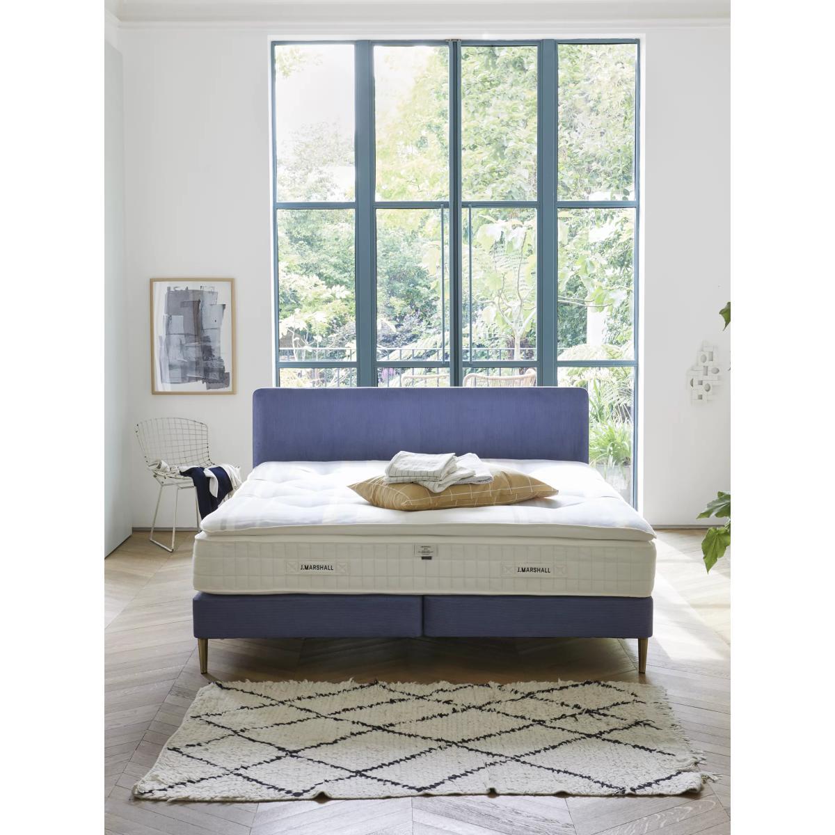 J. Marshall by Vispring No.4 Pillow Top Pocket Spring Mattress, Medium Tension, Double – image 4