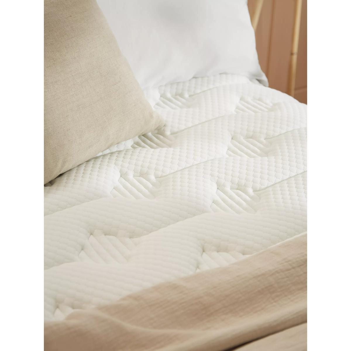 Silentnight Sleep Genius 3000 Pocket Geltex Mattress, Medium Tension, Double – image 3