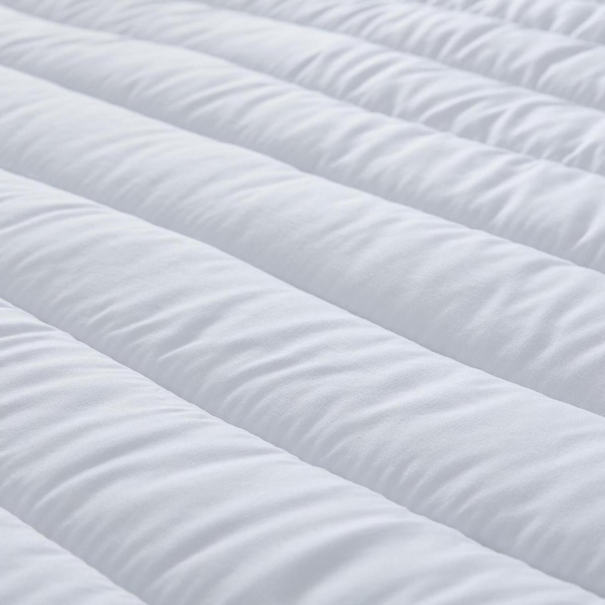 Soft Touch Deep Fill Microfiber Mattress Topper - White / Double – image 3