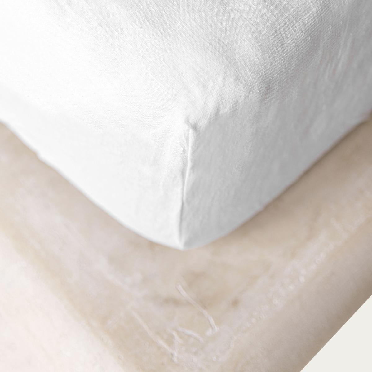 White Buttoned Hardcore Linen Bedding Bundle – image 3