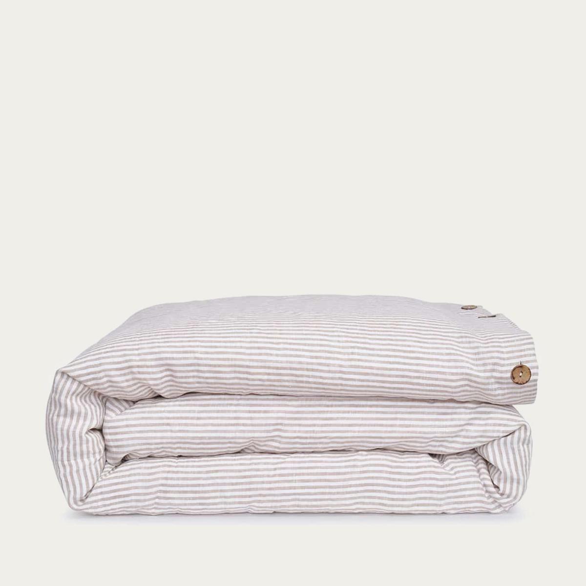 Beige/White Buttoned Hardcord Linen Bedding Bundle – image 3