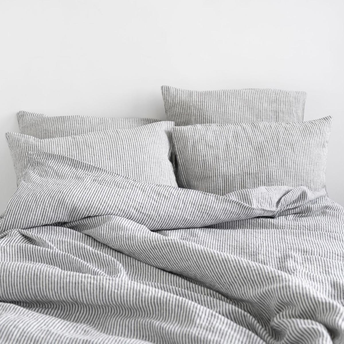 Thin Black Stripe Washed Linen Bed Set – image 3