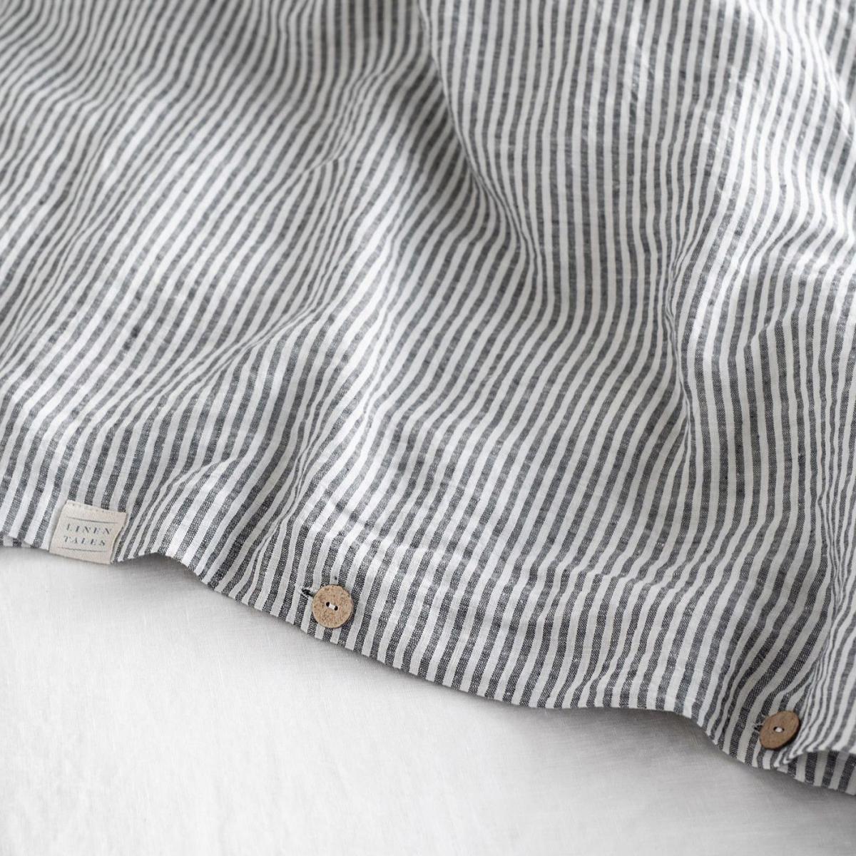 Thin Black Stripe Washed Linen Bed Set – image 4
