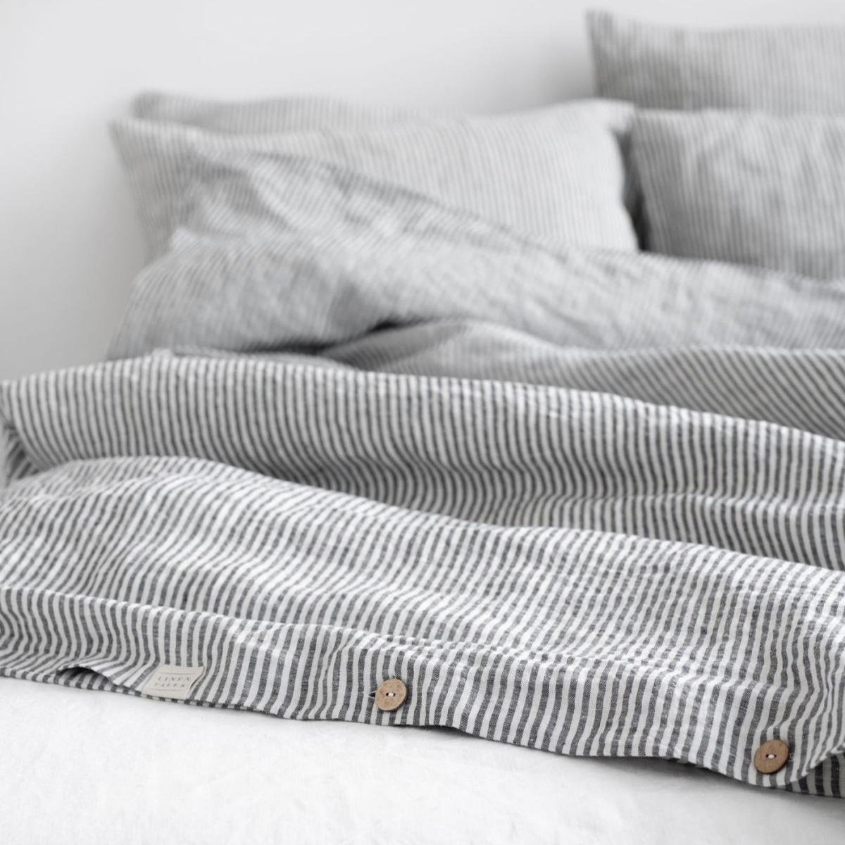 Thin Black Stripe Washed Linen Bed Set – image 7