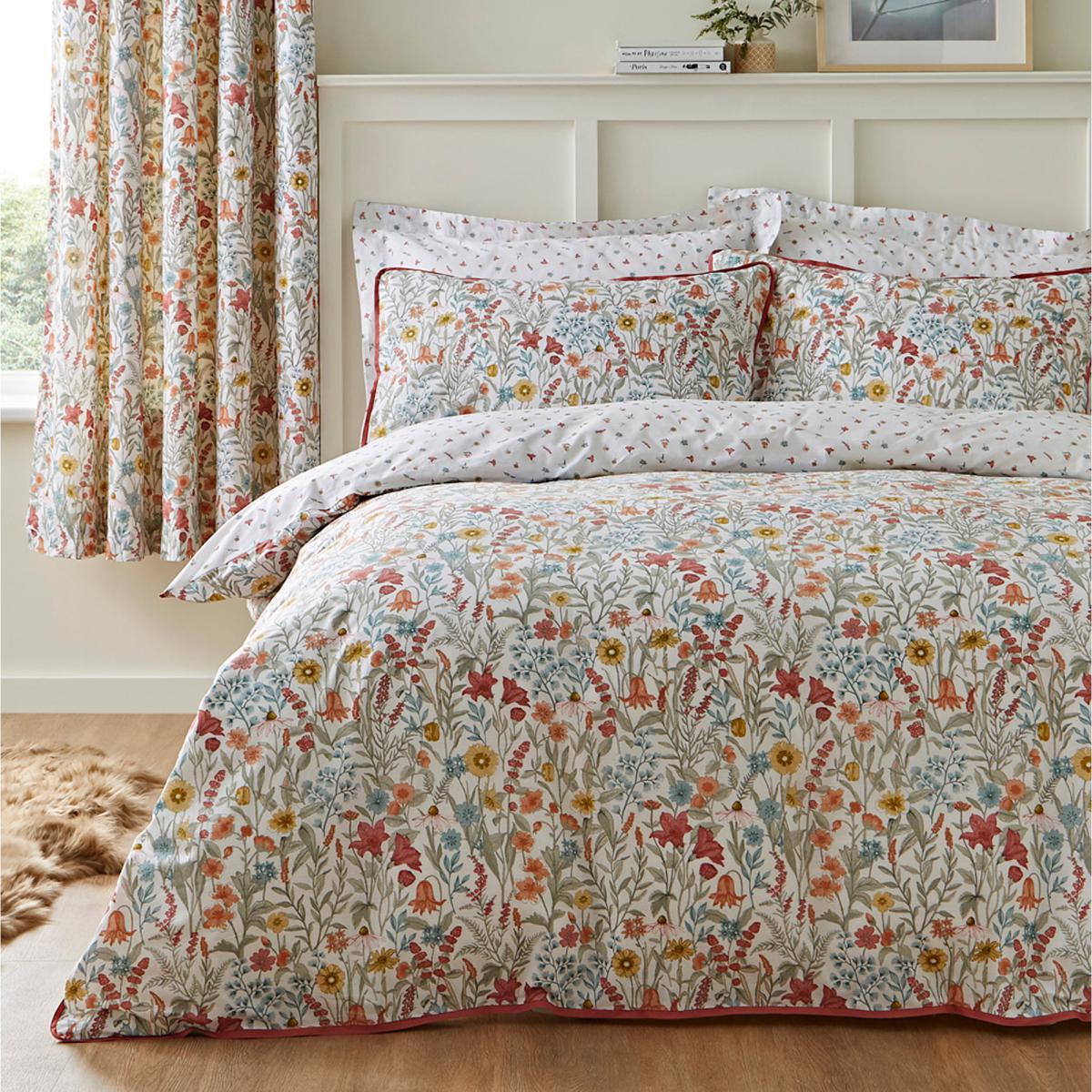 Meadow Ditsy Floral Red 100% Cotton Reversible Duvet Cover and Pillowcase Set Red and White – image 2